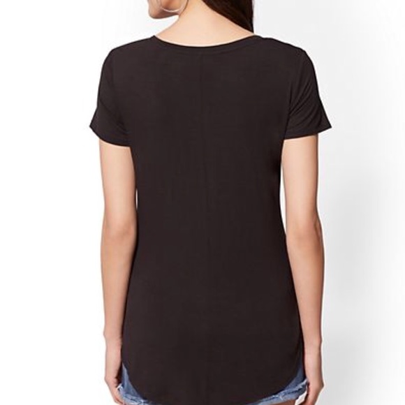 Olive soft V-neck tee size XS and large - Picture 3 of 4